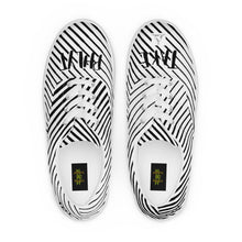 Load image into Gallery viewer, Women’s Take Phlyt lace-up canvas shoes